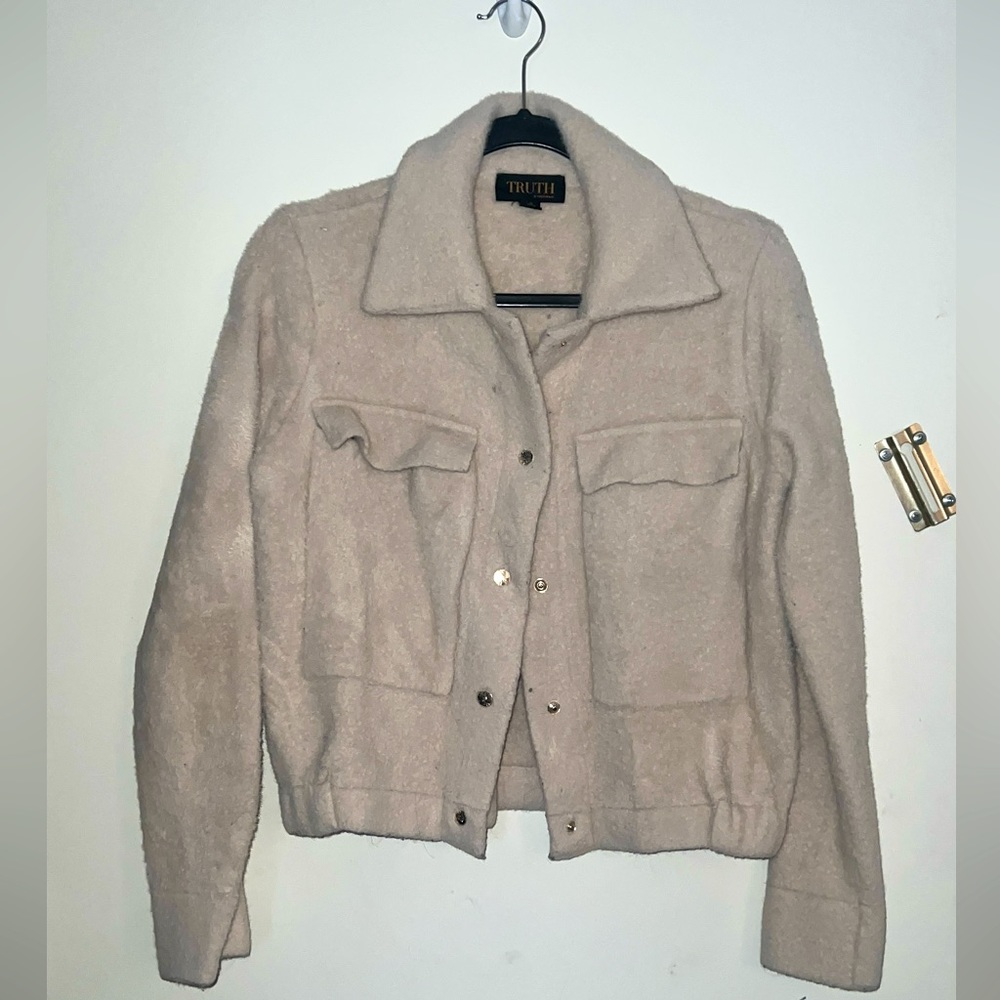 Fuzzy shacket - Picture 2 of 4